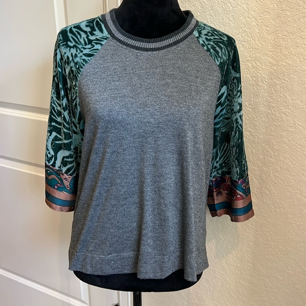 Anthropology Top